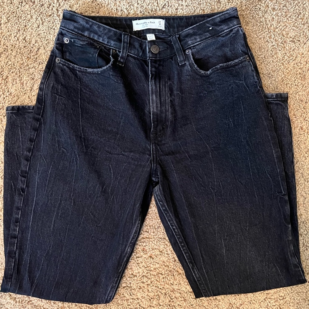 Black high waisted mom jean